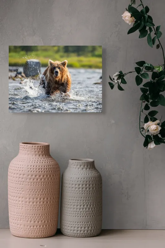 Tablou Canvas, "Ursul în bătaia valurilor repezi", Apă, Urs, Sălbăticie, Natură, Aventurează, Stropi, Putere, Concentrare, Culoare, 54 x 39 cm – poza 8