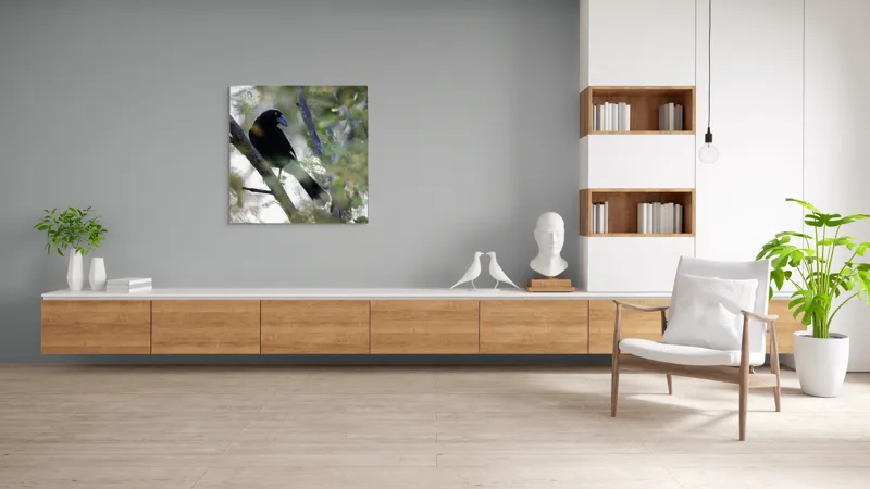 Tablou Canvas, "Pasărea misterioasă pe ramura ascunsă", Negru, Cioc-Albastru, Penaj, Copac, Natură, Privire, Ochi-Galben, Ramură, Frunziș, 100 x 100 cm – poza 8