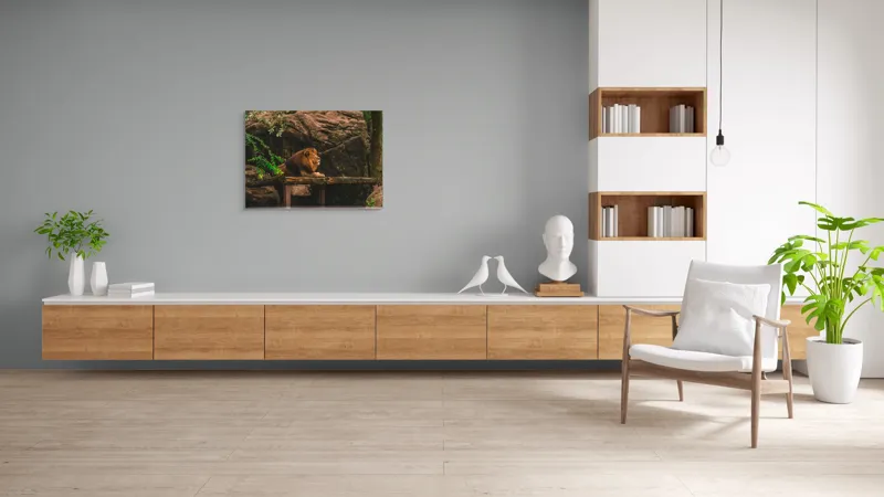 Tablou Canvas, "Regele leu în habitatul său natural", Majestic, Regal, Powerful, Serene, Observant, Natural, Kingly, Relaxed, 100 x 70 cm – poza 6