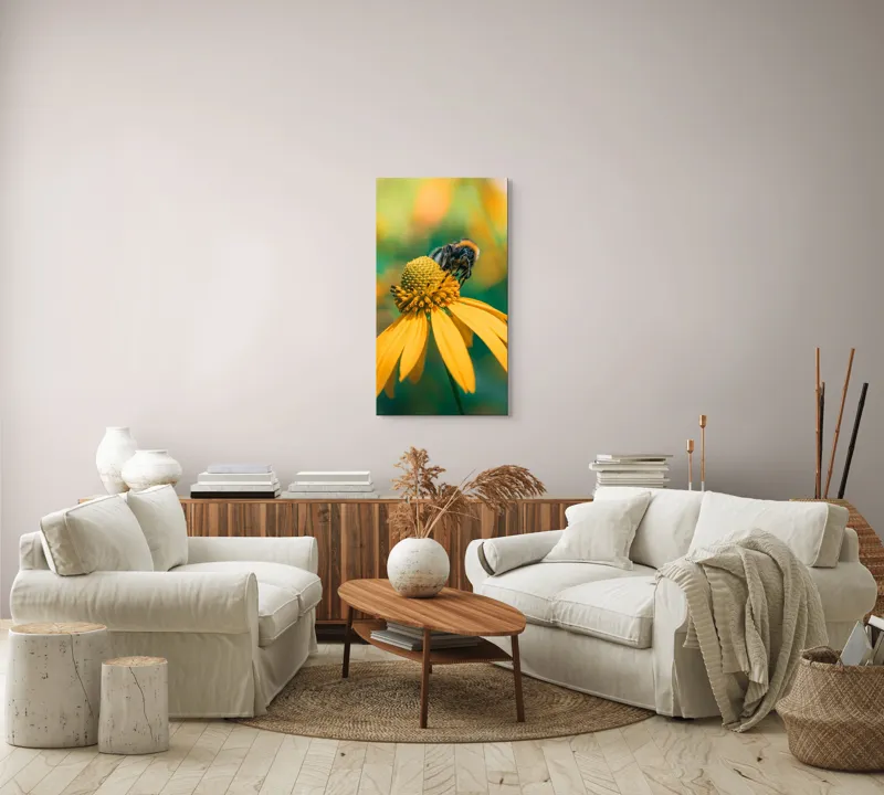 Tablou Canvas, "Albină pe petale aurii ale verii", Albina, Floare, Galben, Natură, Detaliu, Blând., 50 x 90 cm – poza 7