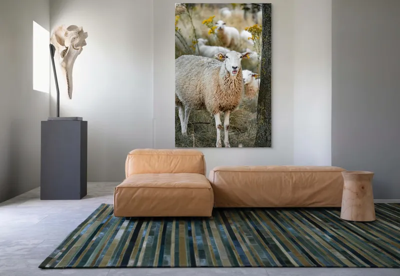 Tablou Canvas, "Oile în lumina apusului de toamnă", Oaie, Pășune, Flori, Copac, Blană, Cercei, Toamnă, Natură, Iarbă, Turmă, 100 x 150 cm – poza 7