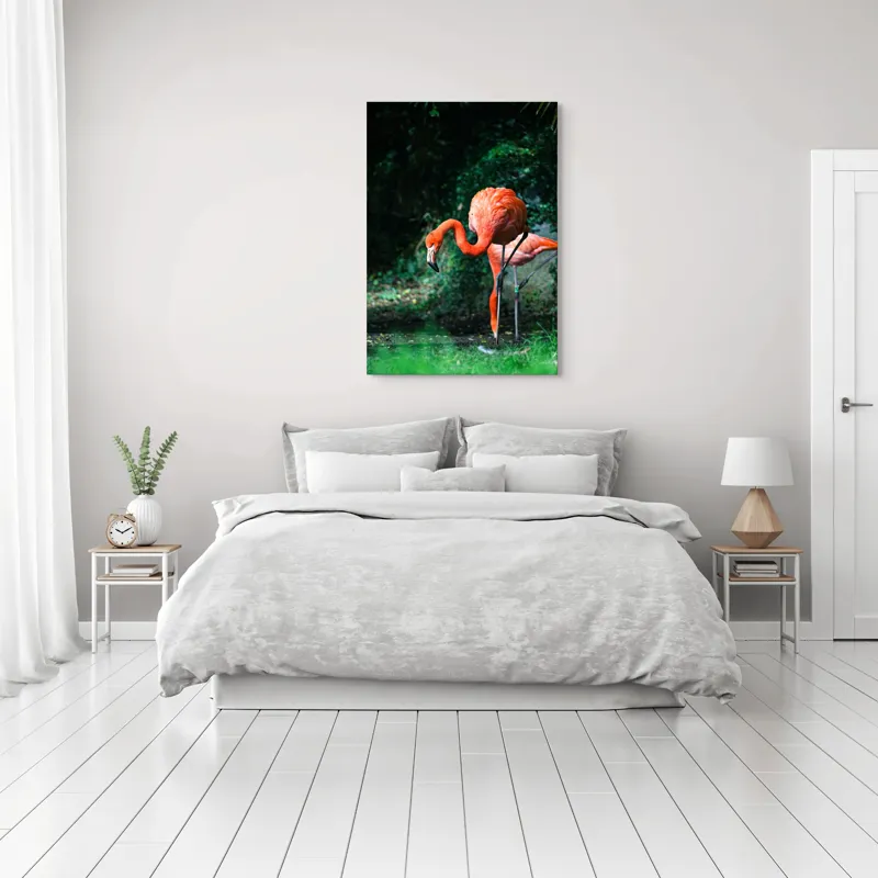 Tablou Canvas, "Flamingo în lumina dimineții răcoroase", Flamingo, Eleganță, Frumusețe, Natură, Roz, Verdeață, Grație, Reflecție, 70 x 100 cm – poza 3