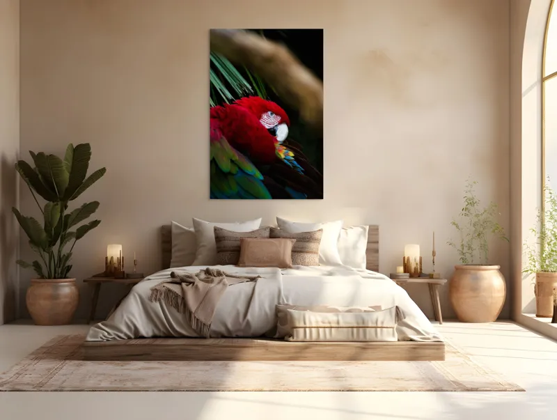 Tablou Canvas, "Papagal odihnindu-se în verdele tropical", Roșu, Papagal, Penaj, Frumos, Diversitate, Natural, Plante, Exotism, Textură, Privire, Culoare, 100 x 150 cm – poza 3