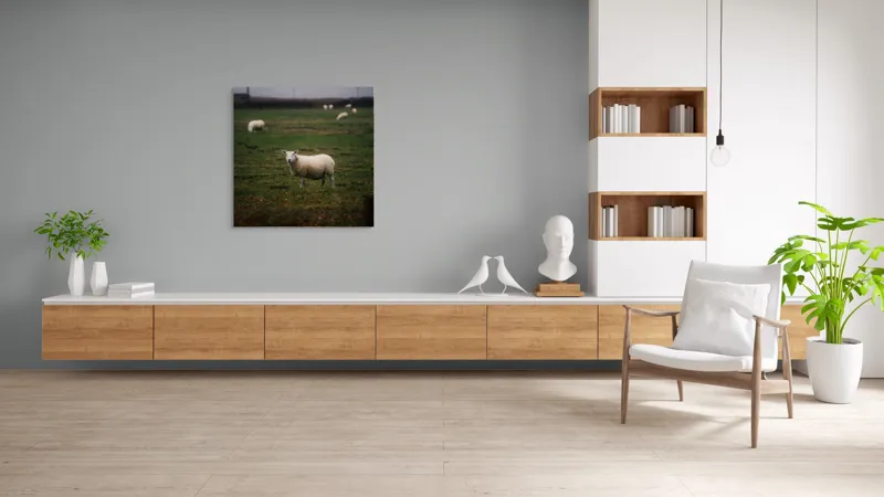 Tablou Canvas, "Oaia singuratică pe câmp verde", Oaie, Câmp, Verdeață, Nori, Ceramică, Toamnă, Liniște, Pășune, 100 x 100 cm – poza 8
