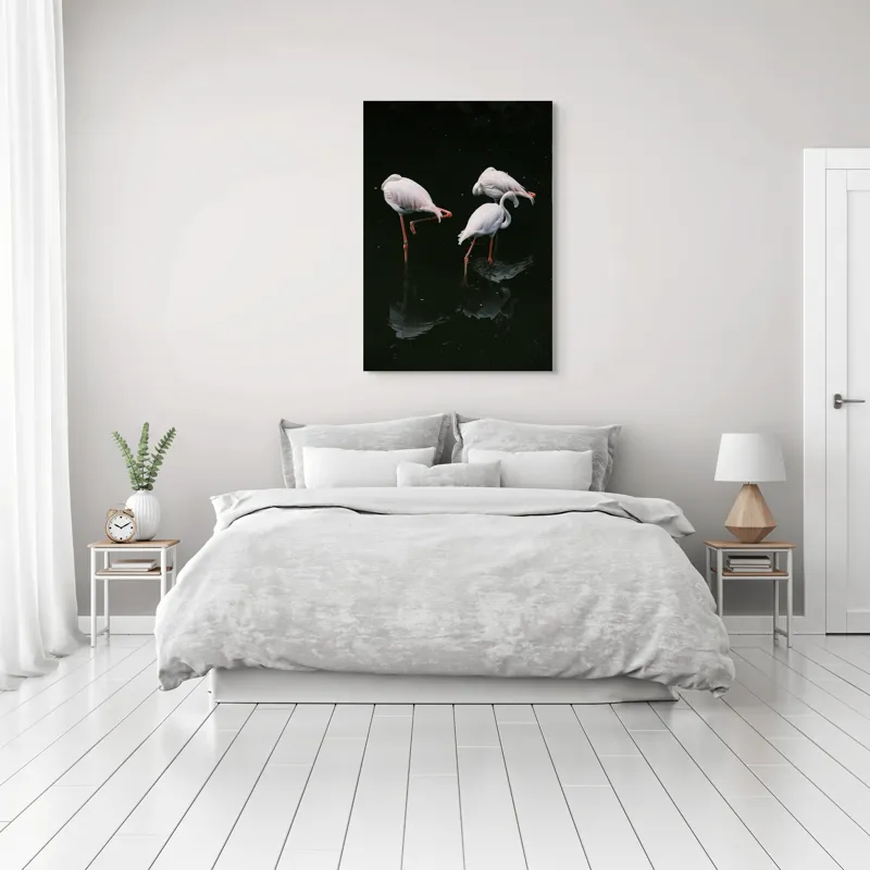 Tablou Canvas, "Flamingo grațioase în apă întunecată", Flamingo, Reflecții, Eleganță, Echilibru, Tranquilitate, Grație, 70 x 100 cm – poza 3
