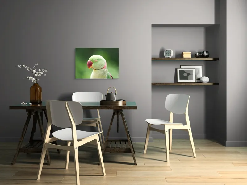 Tablou Canvas, "Papagalul fermecător în lumina dimineții", Papagal, Verde, Penaj, Ochi, Cioc, Roz, Fundal, Neted, Vibrant, Elegant, 70 x 50 cm – poza 5