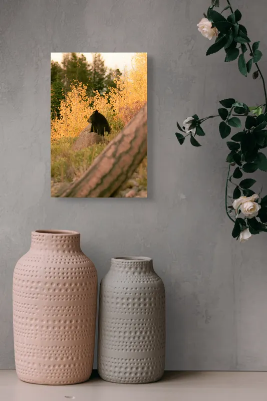 Tablou Canvas, "Ursul toamnei între frunze aurii", Urs, Toamnă, Pădure, Copaci, Frunze, Peisaj, Natură, Trunchi, Stâncă, Liniște, 26 x 39 cm – poza 6