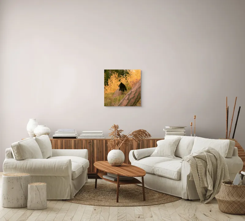 Tablou Canvas, "Ursul toamnei între frunze aurii", Urs, Toamnă, Pădure, Copaci, Frunze, Peisaj, Natură, Trunchi, Stâncă, Liniște, 50 x 50 cm – poza 7