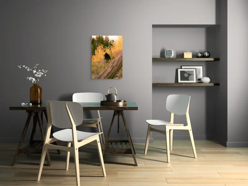 Tablou Canvas, "Ursul toamnei între frunze aurii", Urs, Toamnă, Pădure, Copaci, Frunze, Peisaj, Natură, Trunchi, Stâncă, Liniște, 50 x 70 cm – poza 5