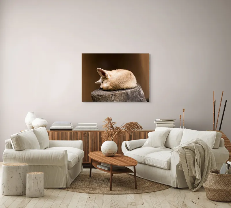 Tablou Canvas, "Vulpea adormită pe buștean cafeniu", Adormit, Vulpe, Coadă, Urechi, Lemn, Blană, Somn, Calm, Blând, Natură, 100 x 70 cm – poza 3