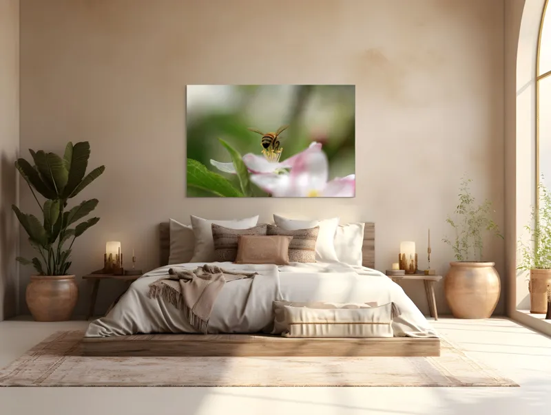Tablou Canvas, "Albină pe floare primăvăratică", Alb, Delicat, Polenizare, Verde, Natura, Fragil, Aripi, Primavara, Foioase, Nectar., 150 x 100 cm – poza 4
