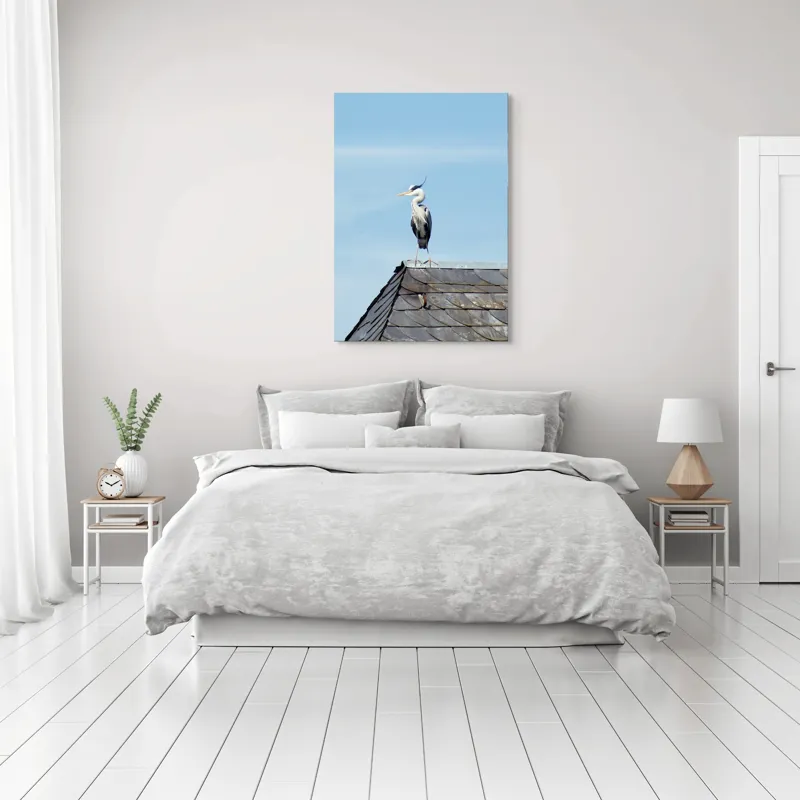 Tablou Canvas, "Egreta pe acoperiș sub cer senin", Pasăre, Acoperiș, Cer, Penaj, Cioc, Eleganță, Contemplare, Vedere, Natură, Libertate, 70 x 100 cm – poza 3