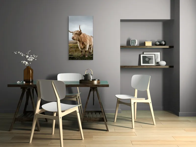 Tablou Canvas, "Boul pășește în peisajul nordic", Păr, Coarne, Plante, Nori, Peisaj, Cer, Verde, Animal, 50 x 90 cm – poza 4