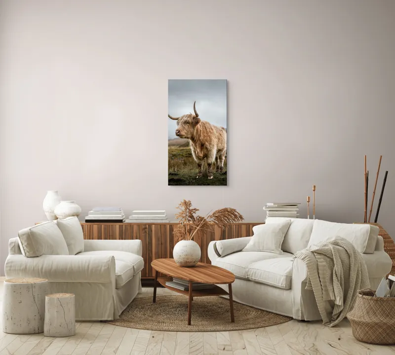 Tablou Canvas, "Boul pășește în peisajul nordic", Păr, Coarne, Plante, Nori, Peisaj, Cer, Verde, Animal, 50 x 90 cm – poza 7