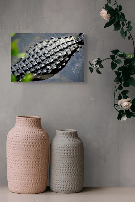 Tablou Canvas, "Textura armurii de crocodil în apă", Solzi, Textură, Reptilă, Apă, Natură, 39 x 26 cm – poza 4