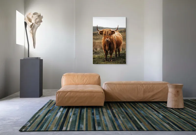 Tablou Canvas, "Boul în ceață pe coline verzi", Vaci, Dealuri, Blană, Coarne, Pășune, Natură, Cer, Animale, Peisaj, Rurale, 70 x 100 cm – poza 7