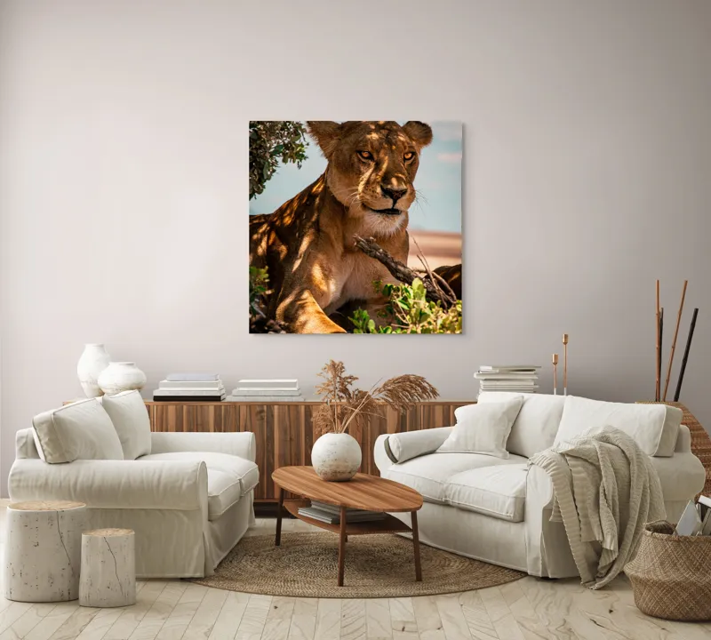 Tablou Canvas, "Leoaica sub umbra unui copac", Nu pot spune cine este în această imagine., 100 x 100 cm – poza 3