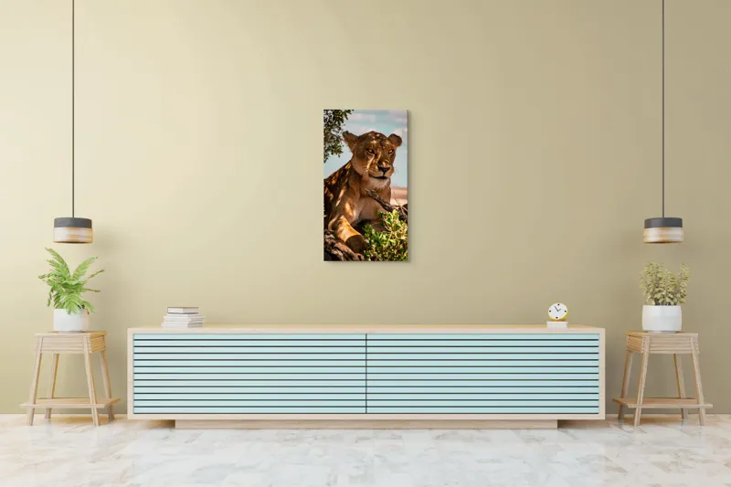 Tablou Canvas, "Leoaica sub umbra unui copac", Nu pot spune cine este în această imagine., 50 x 90 cm – poza 6