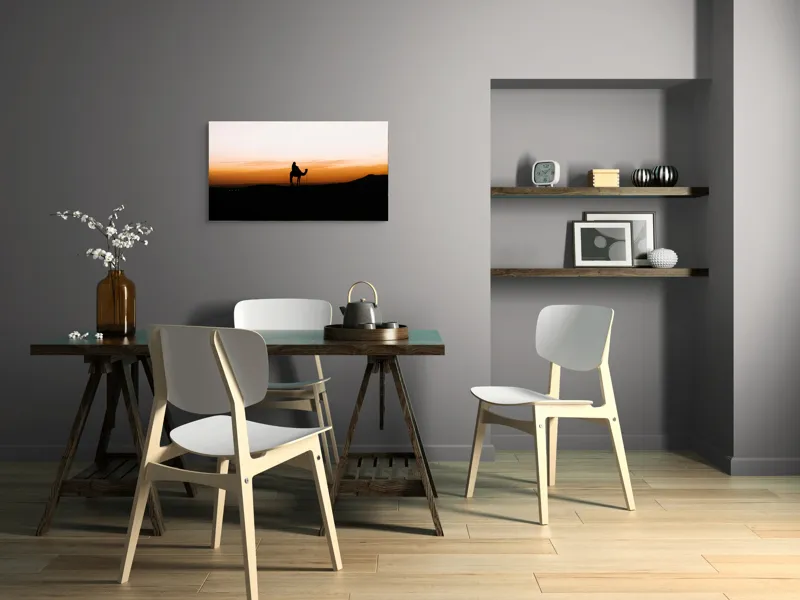 Tablou Canvas, "Călător în deșert la apus", Apus, Siluetă, Călător, Deșert, Cămilă, Orizont, Nisip, Cer, Umbre, Peisaj, 90 x 50 cm – poza 3