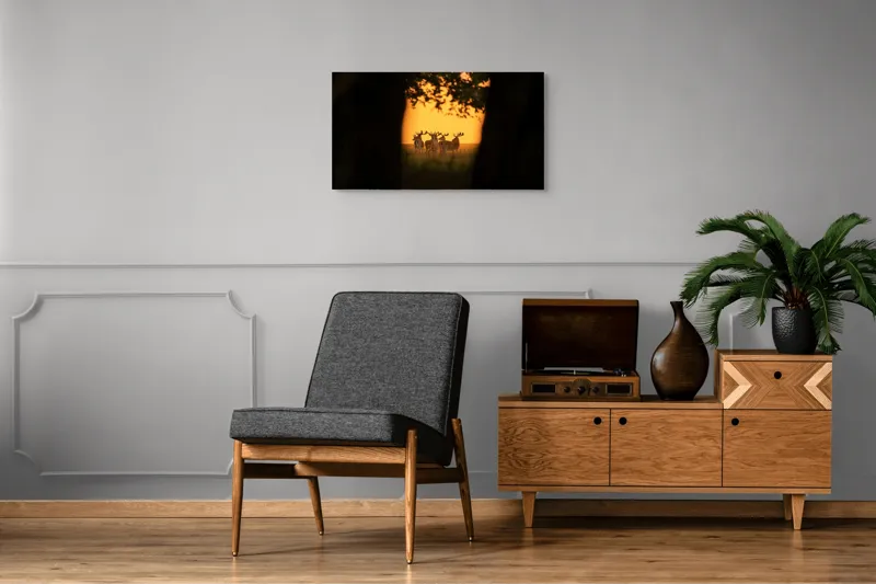 Tablou Canvas, "Cerbi în lumina apusului aurit", Cer, Cerbi, Apus, Siluetă, Natură, Lumină, Copaci, 90 x 50 cm – poza 6