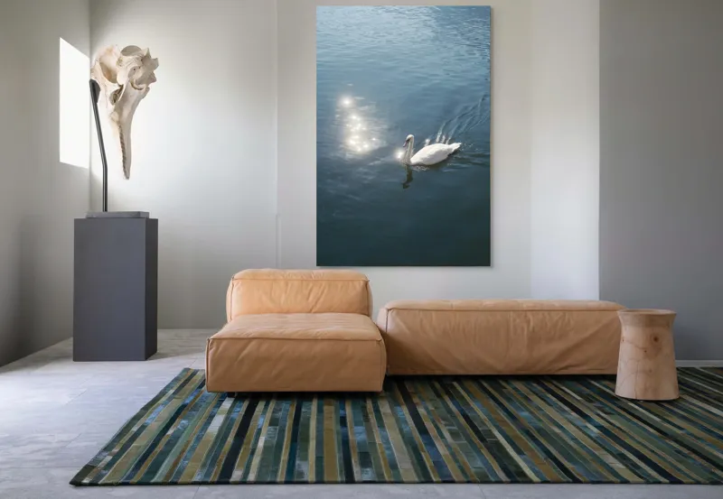 Tablou Canvas, "Lacul liniștit al lebedei strălucitoare", Lebădă, Apă, Reflexii, Serenitate, Lumină, Natură, Eleganță, Calm, 100 x 150 cm – poza 7