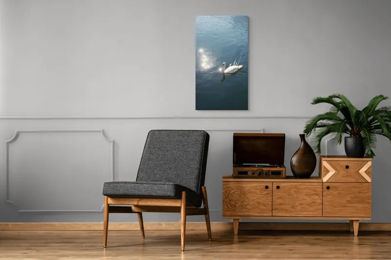 Tablou Canvas, "Lacul liniștit al lebedei strălucitoare", Lebădă, Apă, Reflexii, Serenitate, Lumină, Natură, Eleganță, Calm, 50 x 90 cm – poza 8
