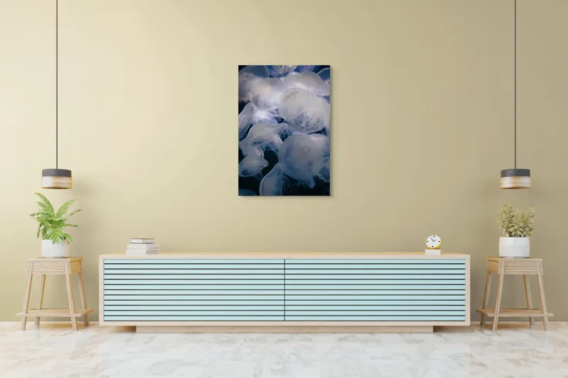 Tablou Canvas, "Dansul meduzelor sub clar de lună", Translucid, Eteric, Misterios, Marin, Grațios, 70 x 100 cm – poza 5