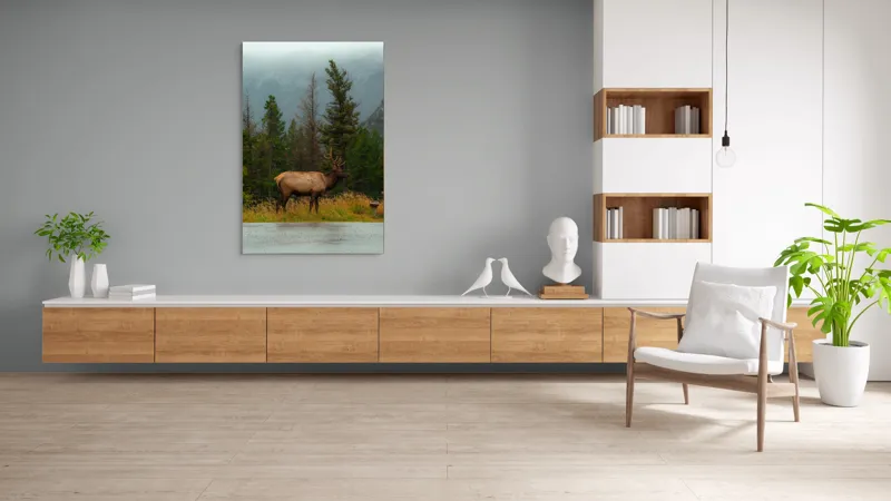 Tablou Canvas, "Cerbul solitar în ploaia de toamnă", Munte, Cerb, Copaci, Iarbă, Ceață, Natură, Serenitate, Pădure, Peisaj, Plimbare, 100 x 150 cm – poza 8