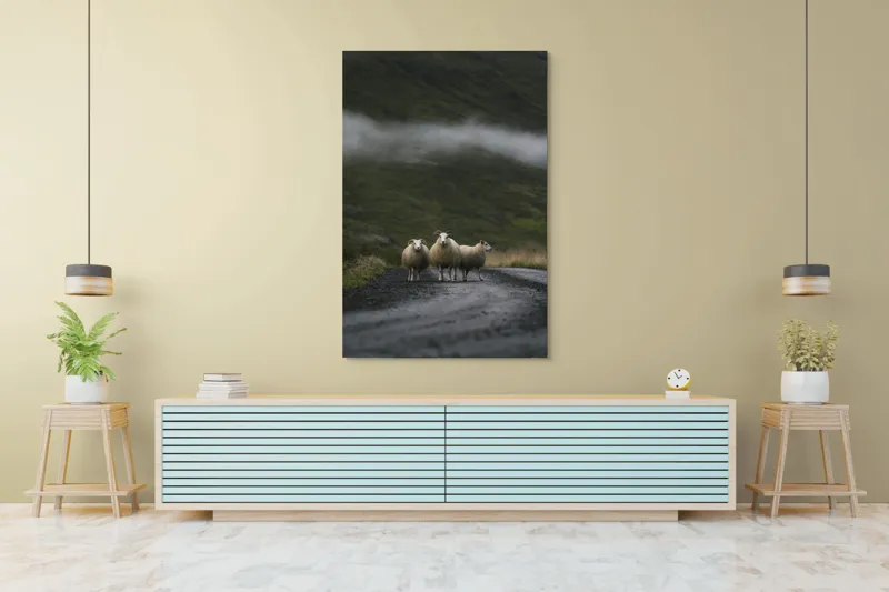 Tablou Canvas, "Oile rătăcite pe drumul întunecat", Oi, Drum, Nor, Verdeață, Natură, Coline, Trio, Peisaj., 100 x 150 cm – poza 4