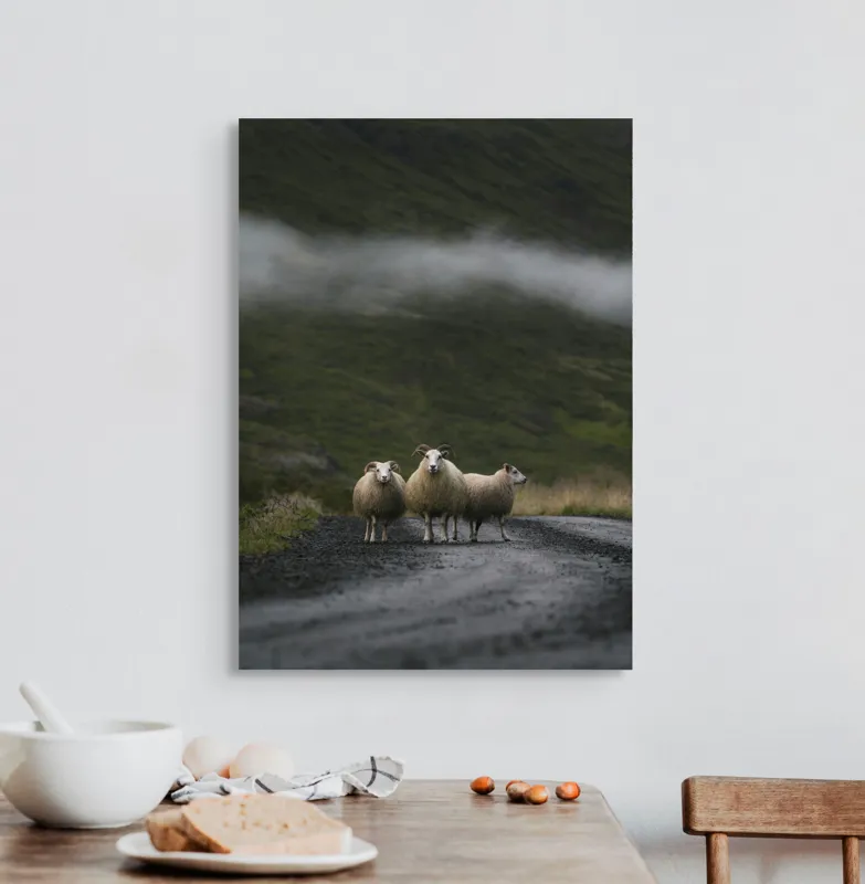 Tablou Canvas, "Oile rătăcite pe drumul întunecat", Oi, Drum, Nor, Verdeață, Natură, Coline, Trio, Peisaj., 50 x 70 cm – poza 3