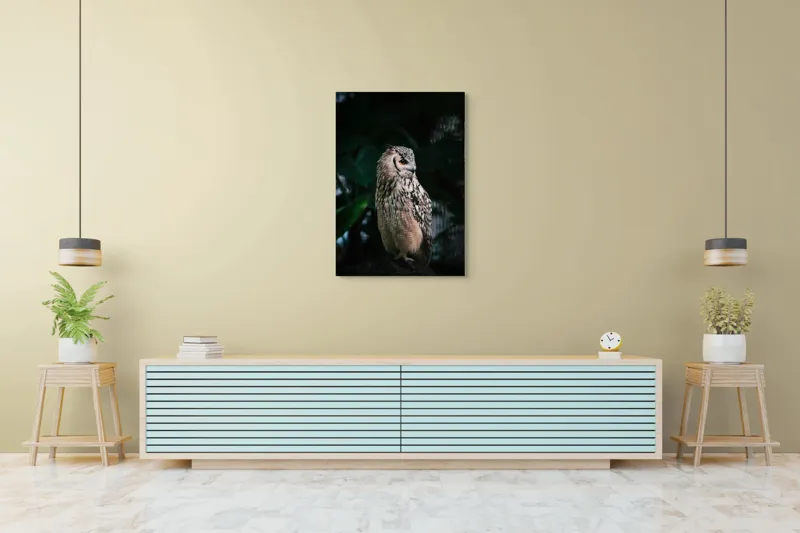 Tablou Canvas, "Bufnița în lumina amurgului pădurii", Bufniță, Penaj, Noapte, Pene, Ochii, Privește, Mister, Natură, Pădure, Răpitor, Silentiozitate, 70 x 100 cm – poza 5