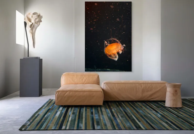 Tablou Canvas, "Meduză dansând în adâncuri misterioase", Meduză, Lumină, Ocean, Mister, Frumusețe, Grație, Plutire, 100 x 150 cm – poza 7