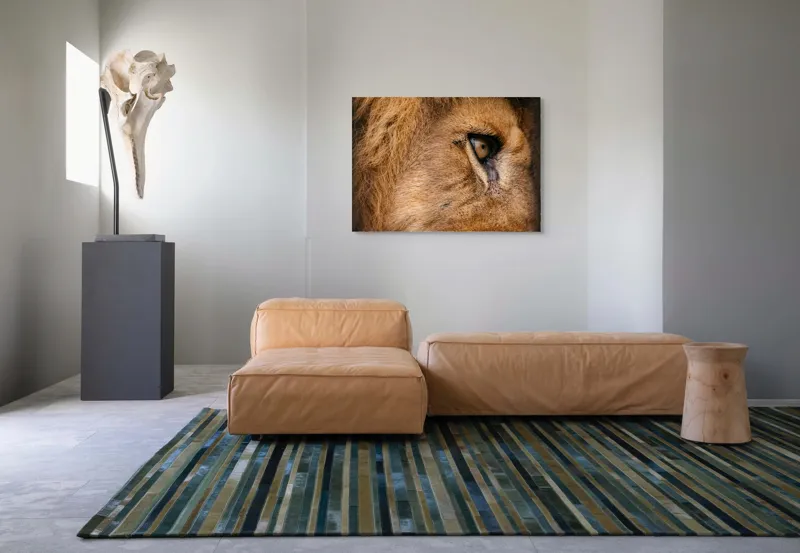 Tablou Canvas, "Privirea enigmatică a leului regal", Fierce, Majestic, Intense, Powerful, Wild, Focused, 100 x 70 cm – poza 7