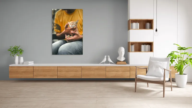 Tablou Canvas, "Pisoi torcând în brațe ocrotitoare", Pisoi, Alintat, Relaxat, Adorabil, Portocaliu, Mângâiere, Liniște, Blândete, 100 x 150 cm – poza 8