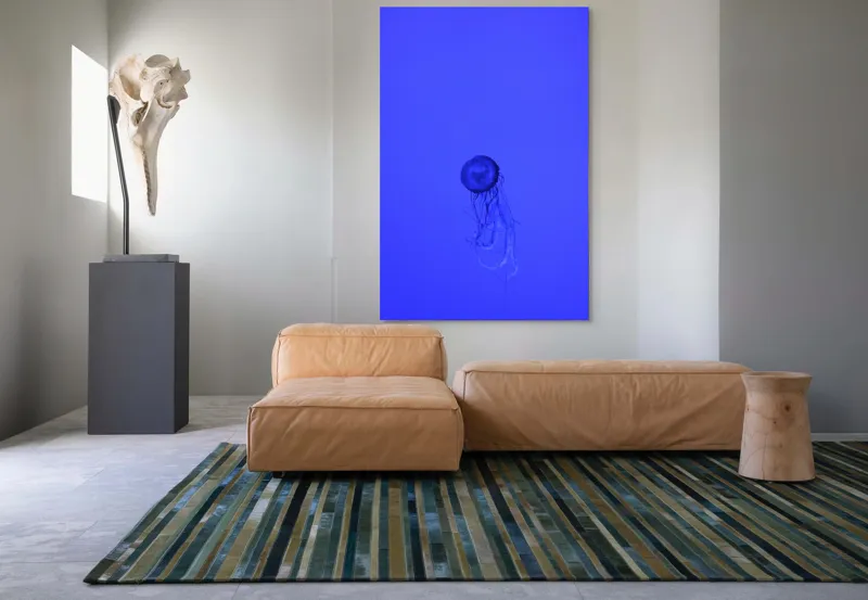 Tablou Canvas, "Meduza în oceanul albastru intens", Meduză, Albastru, Ocean, Lumină, Grație, Contur, Mister, Adâncime, 100 x 150 cm – poza 7