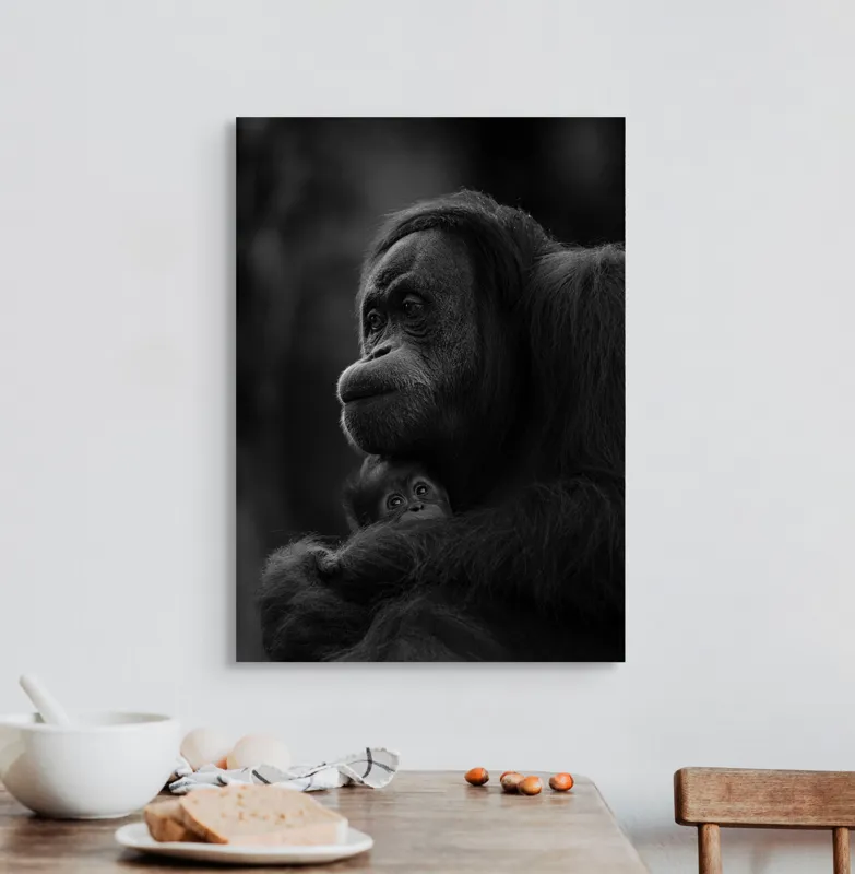 Tablou Canvas, "Iubire maternă în sălbăticie", Mamă, Pui, Îmbrățișare, Protecție, Dragoste, Blândețe, Natură, Grijă, Relație, Afectivitate, 50 x 70 cm – poza 3