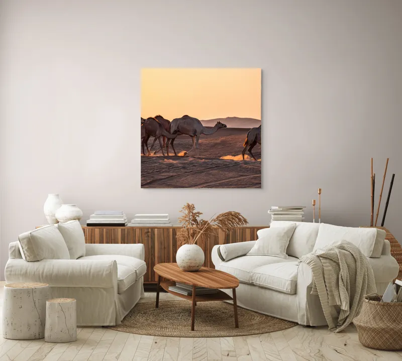 Tablou Canvas, "Caravana cămilelor în deșertul arămiu", Deșert, Cămile, Apus, Nisip, Linie, 100 x 100 cm – poza 3
