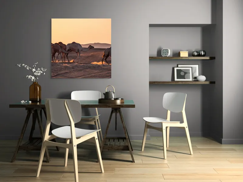 Tablou Canvas, "Caravana cămilelor în deșertul arămiu", Deșert, Cămile, Apus, Nisip, Linie, 100 x 100 cm – poza 6