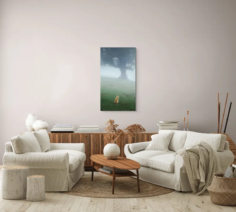 Tablou Canvas, "Pisica în fața copacului în ceață", Mister, Singurătate, Pisică, Copac, Ceață, Tranquilitate, Peisaj, Verde, Atmosferic, Contemplare, 50 x 90 cm – poza 7