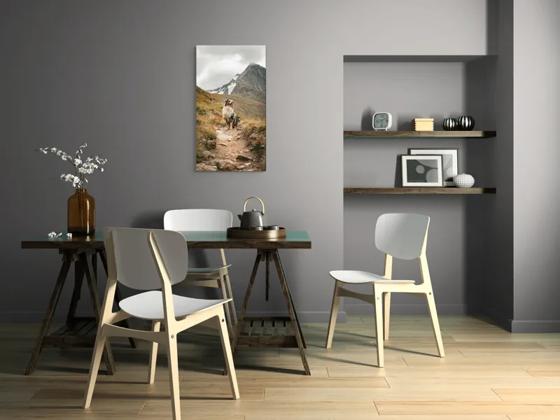 Tablou Canvas, "Câinele explorator al muntelui înalt", Montană, Noroi, Câine, Cărare, Cer Noros, Peisaj, Aventură, Libertate, Explorare, Tranquilitate, 50 x 90 cm – poza 4