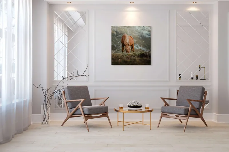 Tablou Canvas, "Cal pășunând pe munte liniștit", Cal, Natură, Peisaj, Munte, Iarbă, Liniște, Cer, Păr, Blană, 100 x 100 cm – poza 7