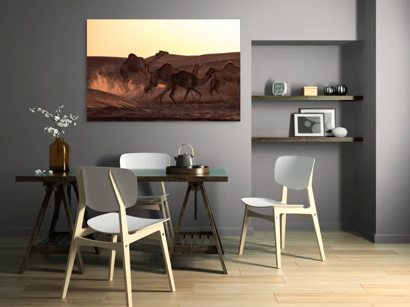 Tablou Canvas, "Caravana de cămile în deșertul auriu", Camile, Deșert, Amurg, Nisip, Aventură, 150 x 100 cm – poza 5