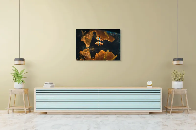 Tablou Canvas, "Pești clovn în adâncuri marine", Pești, Clovn, Coral, Acvariu, Ocean, Portocaliu, Alb, Negru, 100 x 70 cm – poza 4