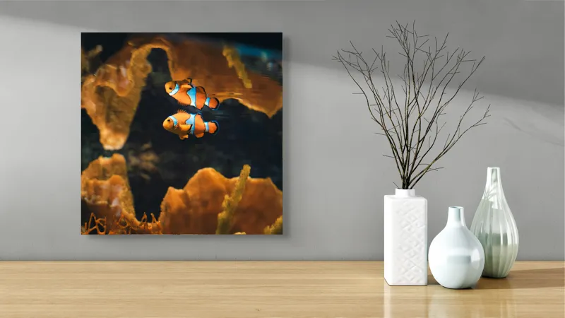 Tablou Canvas, "Pești clovn în adâncuri marine", Pești, Clovn, Coral, Acvariu, Ocean, Portocaliu, Alb, Negru, 50 x 50 cm – poza 3