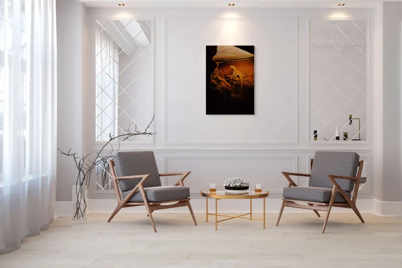 Tablou Canvas, "Dragonul somnoros în peștera roșie", Lumină, Reptilă, Stâncă, Textură, Frunză, Umbre, Mediu, Natural, Interacțiune, Habitat, 70 x 100 cm – poza 8