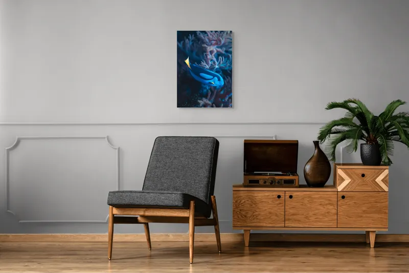 Tablou Canvas, "Peștișor azuriu în adâncurile oceanului", Albastru, Vibrant, Coral, Acvatic, Înotător, Oceanic, Exotism, Grație, Eleganță, Natură, 50 x 70 cm – poza 8