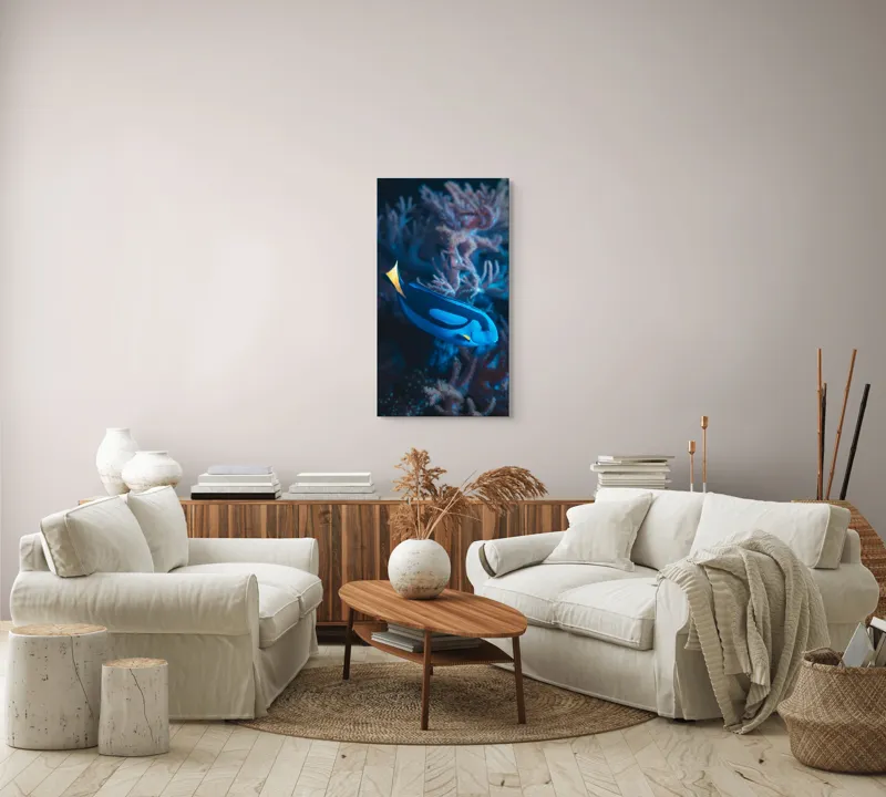 Tablou Canvas, "Peștișor azuriu în adâncurile oceanului", Albastru, Vibrant, Coral, Acvatic, Înotător, Oceanic, Exotism, Grație, Eleganță, Natură, 50 x 90 cm – poza 7