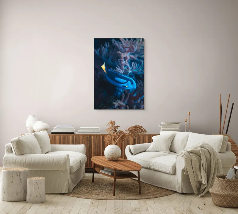 Tablou Canvas, "Peștișor azuriu în adâncurile oceanului", Albastru, Vibrant, Coral, Acvatic, Înotător, Oceanic, Exotism, Grație, Eleganță, Natură, 70 x 100 cm – poza 4