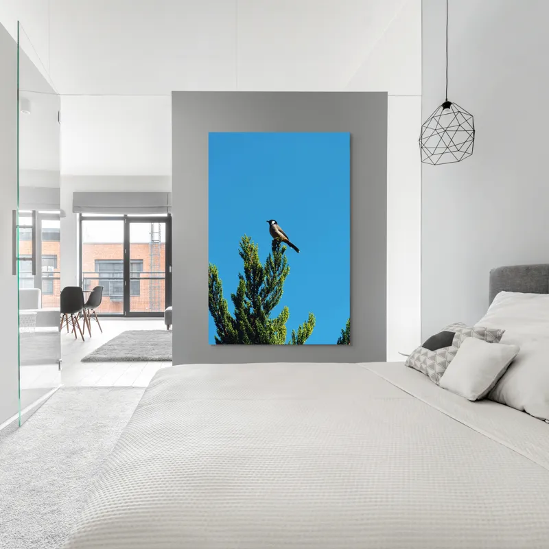 Tablou Canvas, "Pasărea pe ramură sub cer senin", Pasăre, Ramură, Albastru, Cer, Natură, Verde, Frunziș, Calm, Solitudine, Liniște, 100 x 150 cm – poza 5