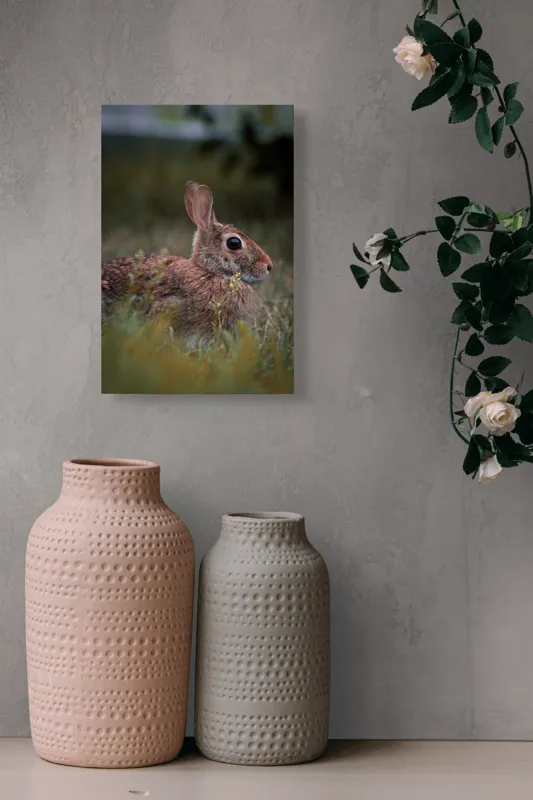 Tablou Canvas, "Iepurele în lumina dimineții pădurii", Blândețe, Natură, Măreție, Sânziene, Liniște, Vizuină, Alergare, Urechiușe, Campestru, Tandrețe., 26 x 39 cm – poza 6